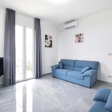 Apartman 2 Bedroom Beautiful In