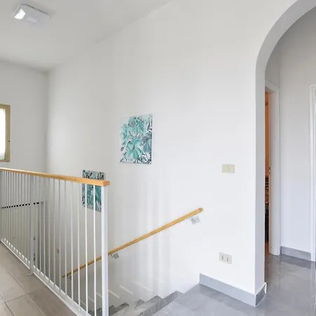 2 Bedroom Beautiful In *
